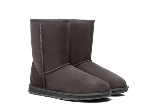 SALE. SHORT ugg boots